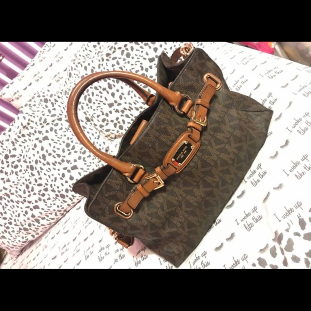 Michael Kors Cross body